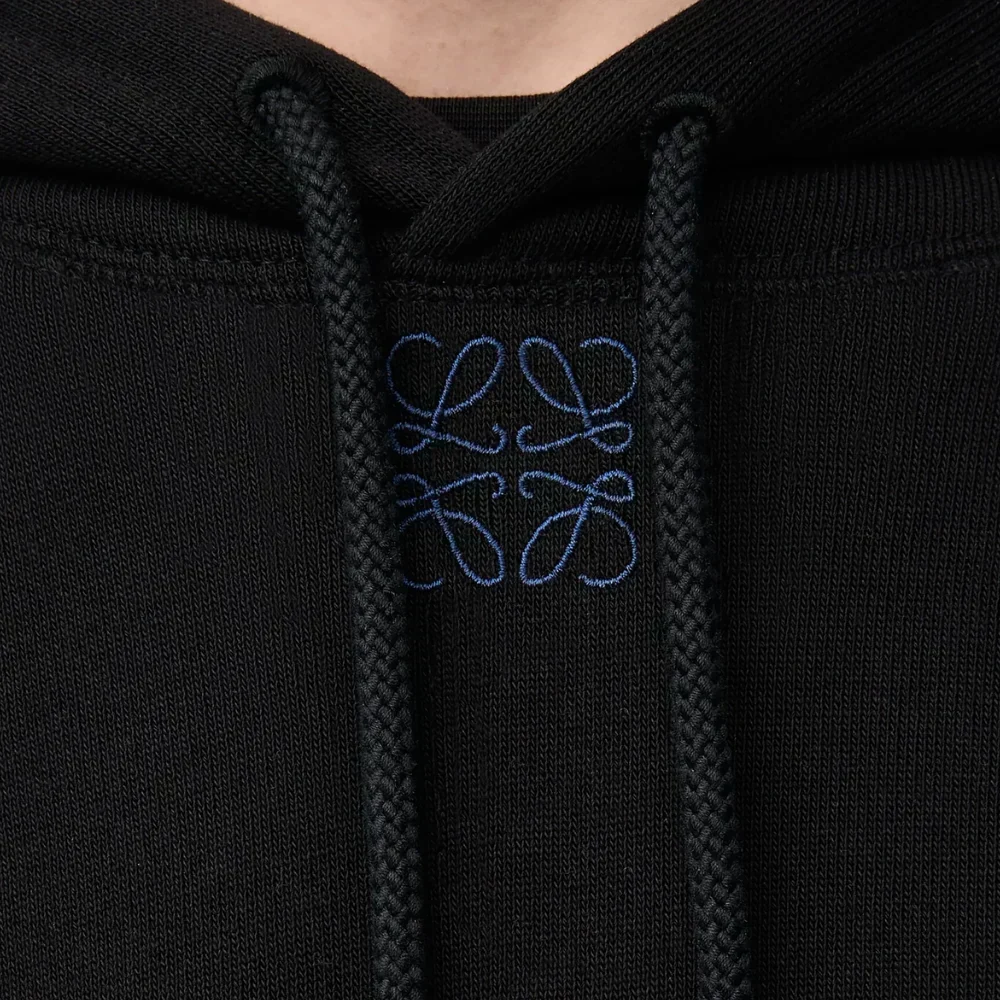 Loewe – קפוצ'ון שחור יוקרתי עם לוגו רקום - Hover