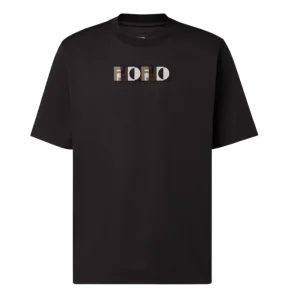 Fendi – חולצת טי־שירט עם רקמת לוגו 3D
