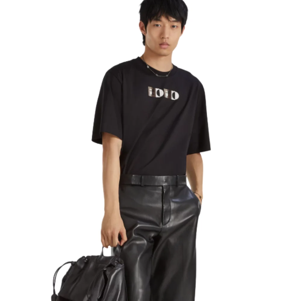 Fendi – חולצת טי־שירט עם רקמת לוגו 3D - Hover
